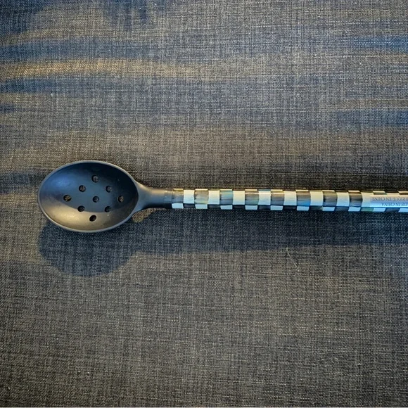 items around the house…kitchen - Picture 12 of 13